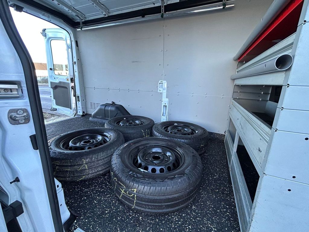 Ford Transit 2024