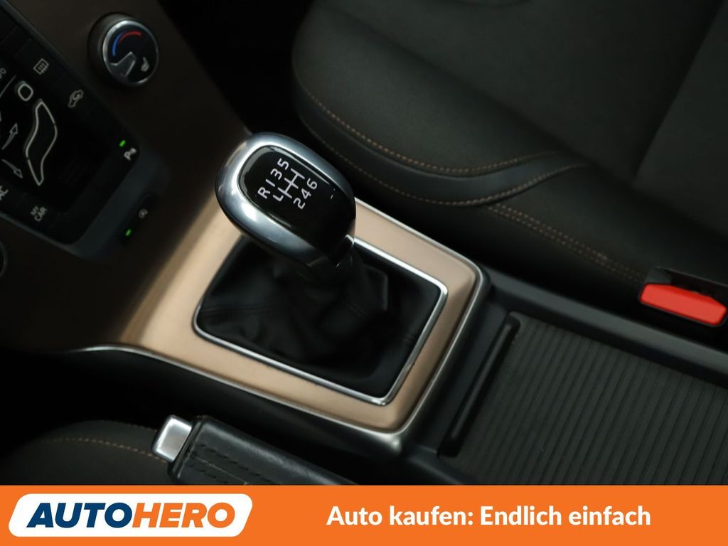 Volvo V40 Cross Country 2014