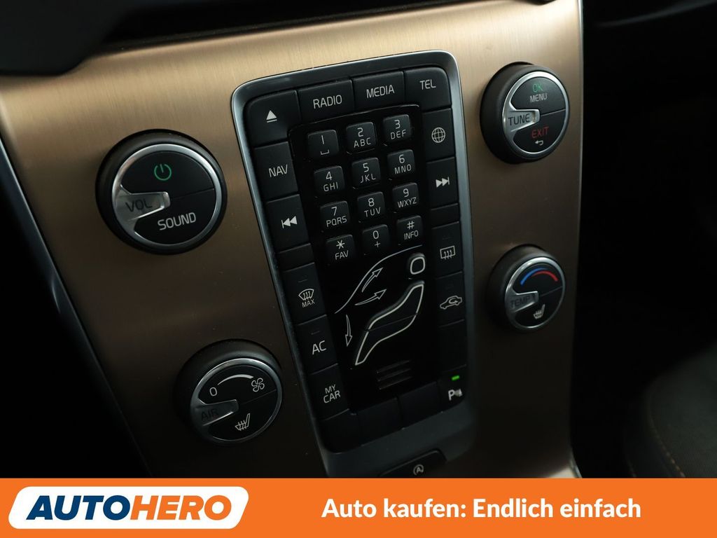 Volvo V40 Cross Country 2014