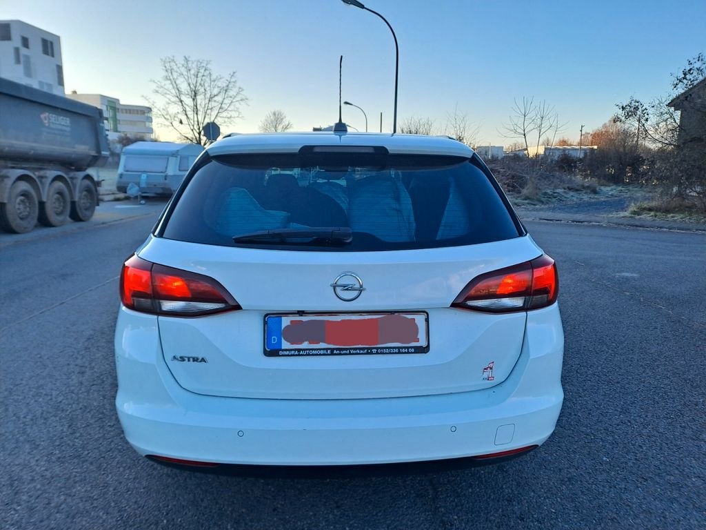 Opel Astra 2021