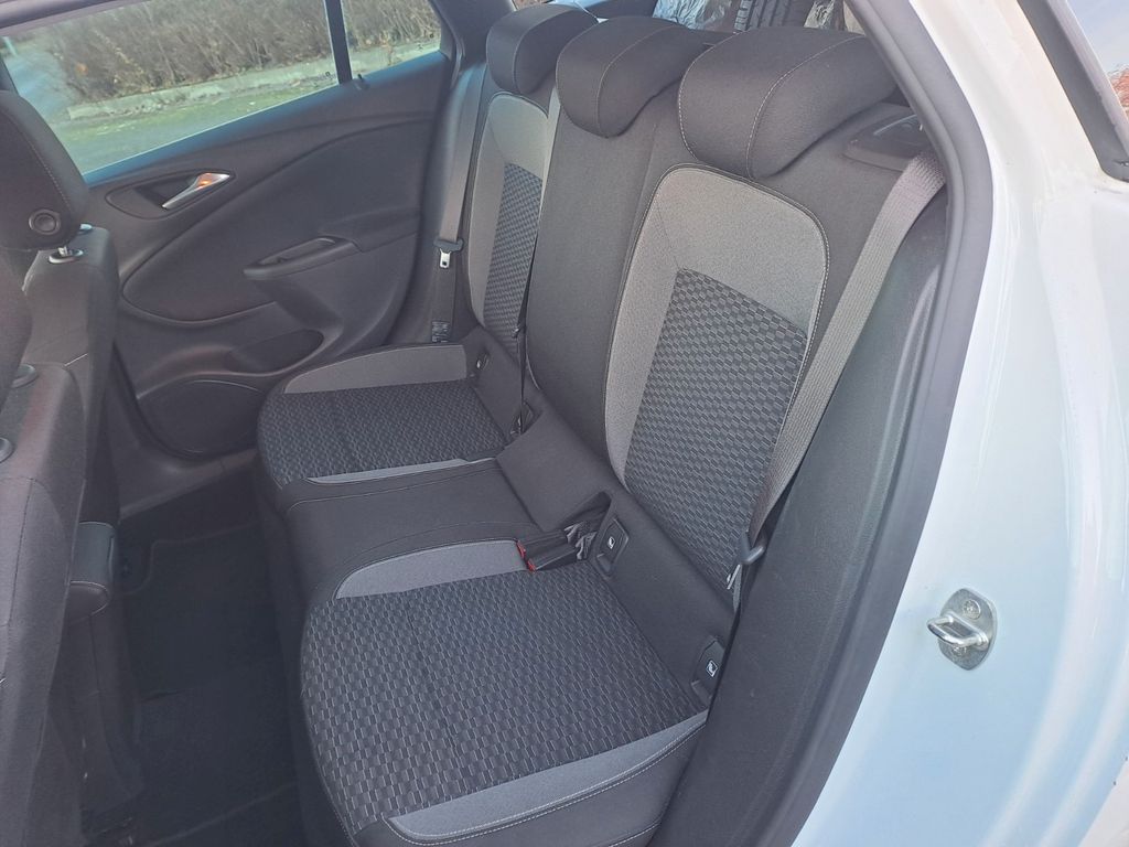 Opel Astra 2021