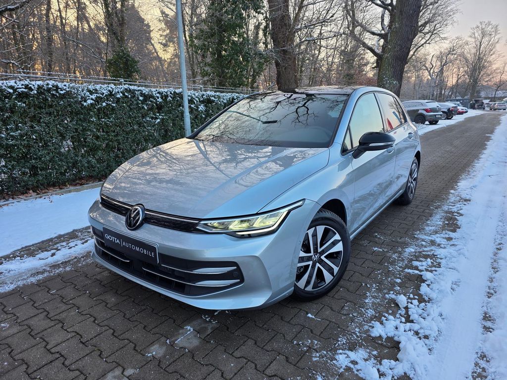Volkswagen Golf 2025