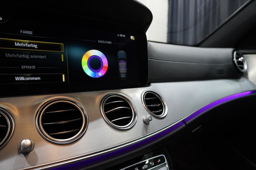 Mercedes-Benz E 300 2022