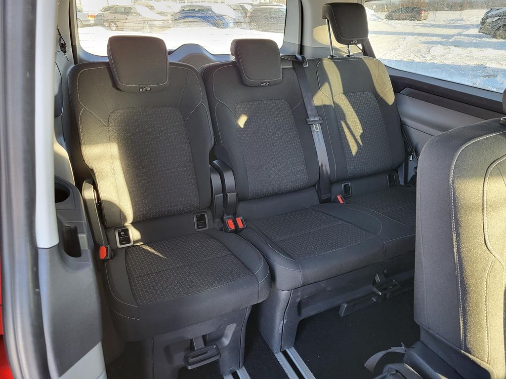 Ford Tourneo Custom 2025