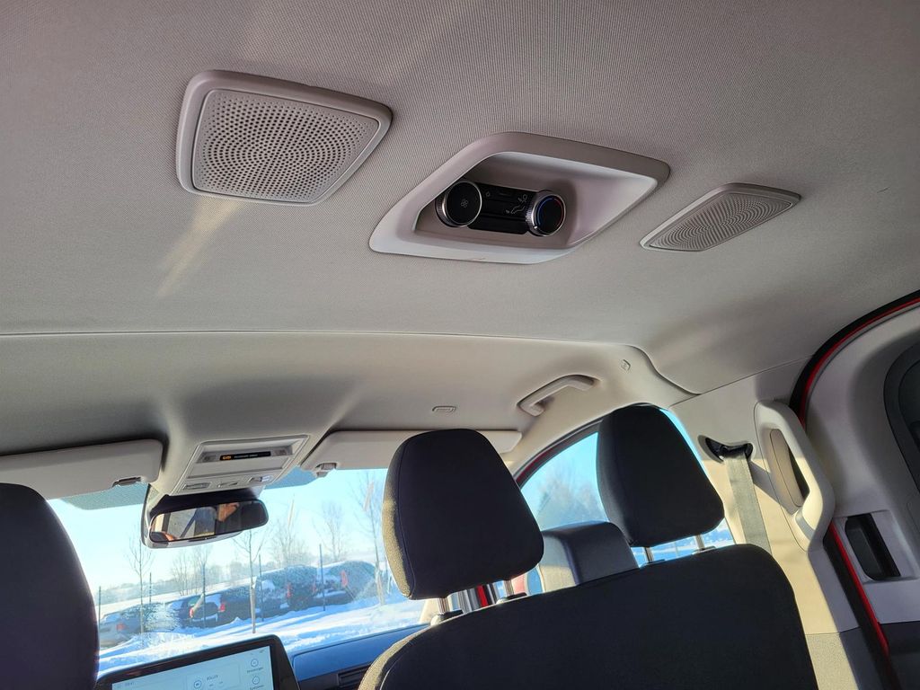 Ford Tourneo Custom 2025