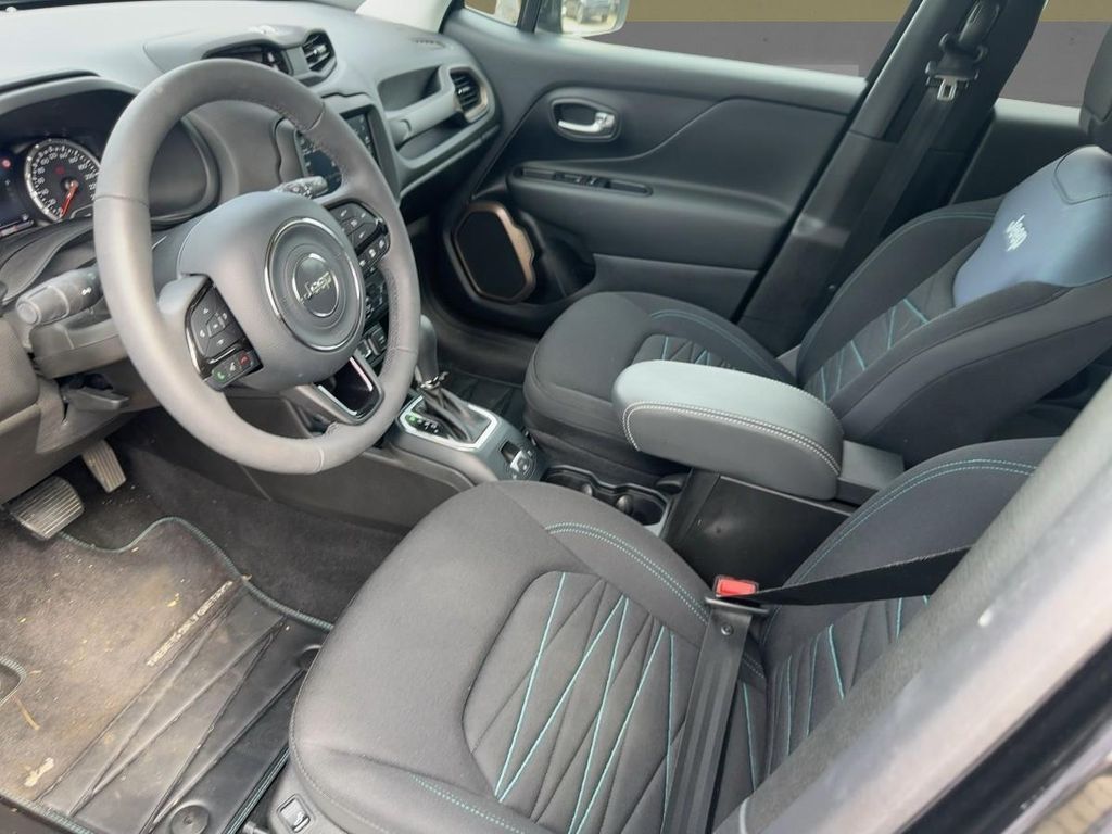 Jeep Renegade 2023