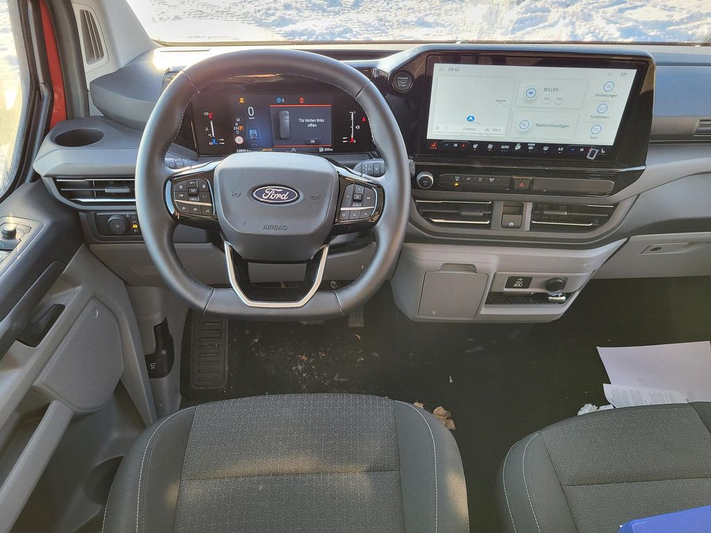 Ford Tourneo Custom 2025