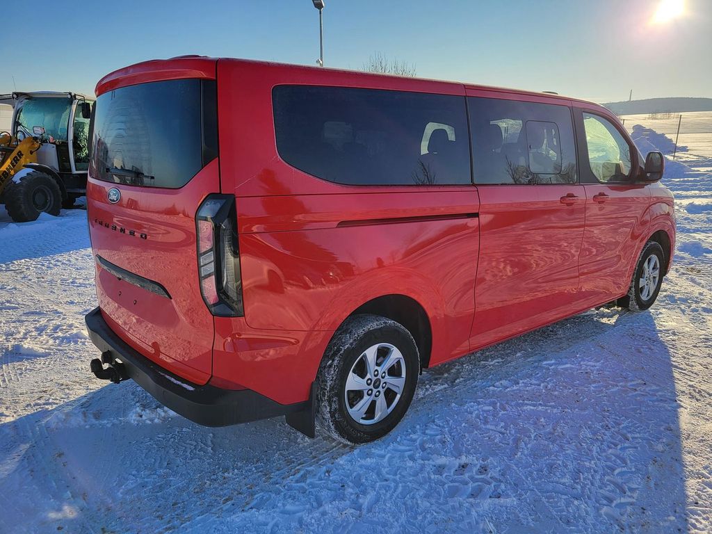 Ford Tourneo Custom 2025