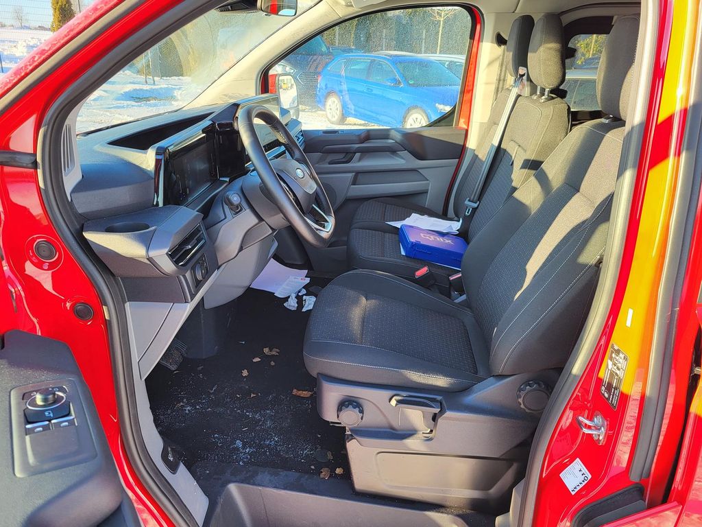 Ford Tourneo Custom 2025