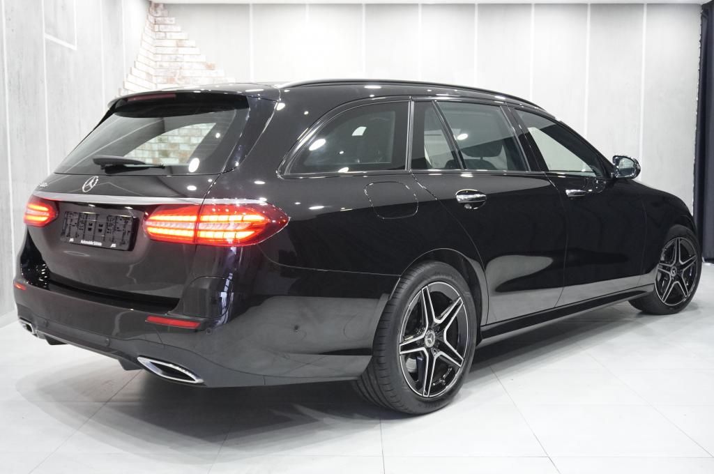 Mercedes-Benz E 300 2022