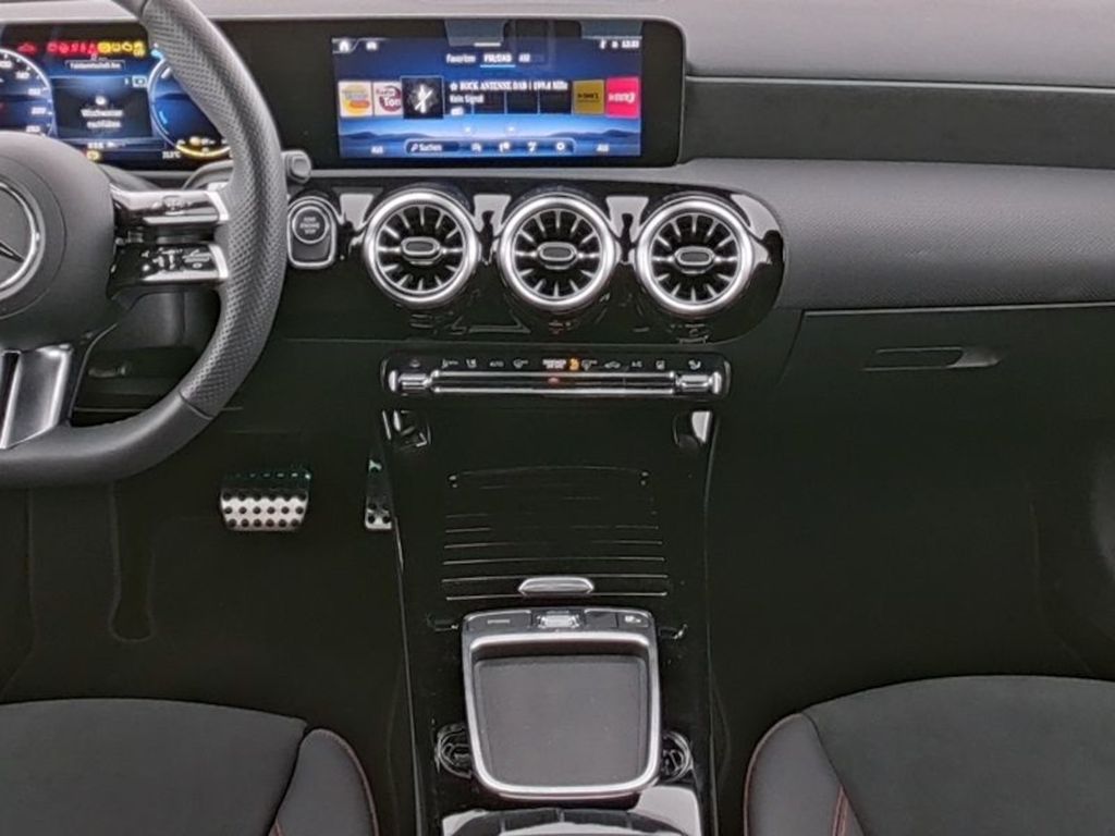 Mercedes-Benz A 250 2023