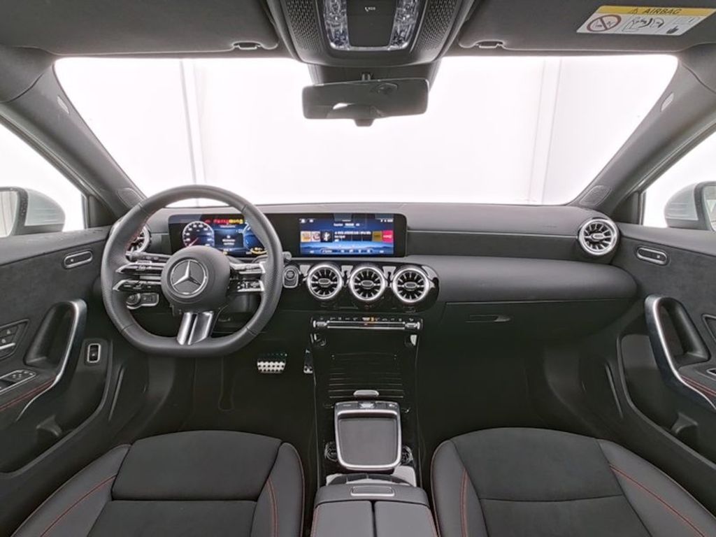 Mercedes-Benz A 250 2023