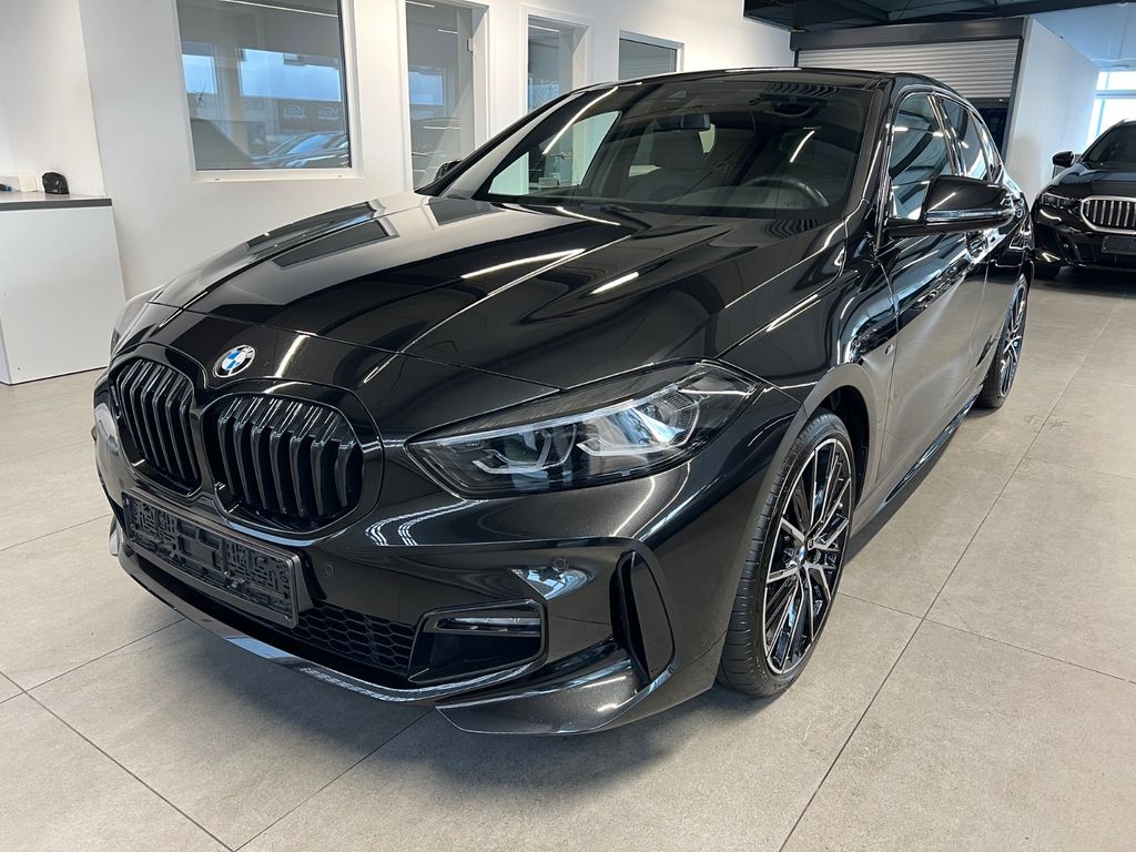 BMW 118 2024