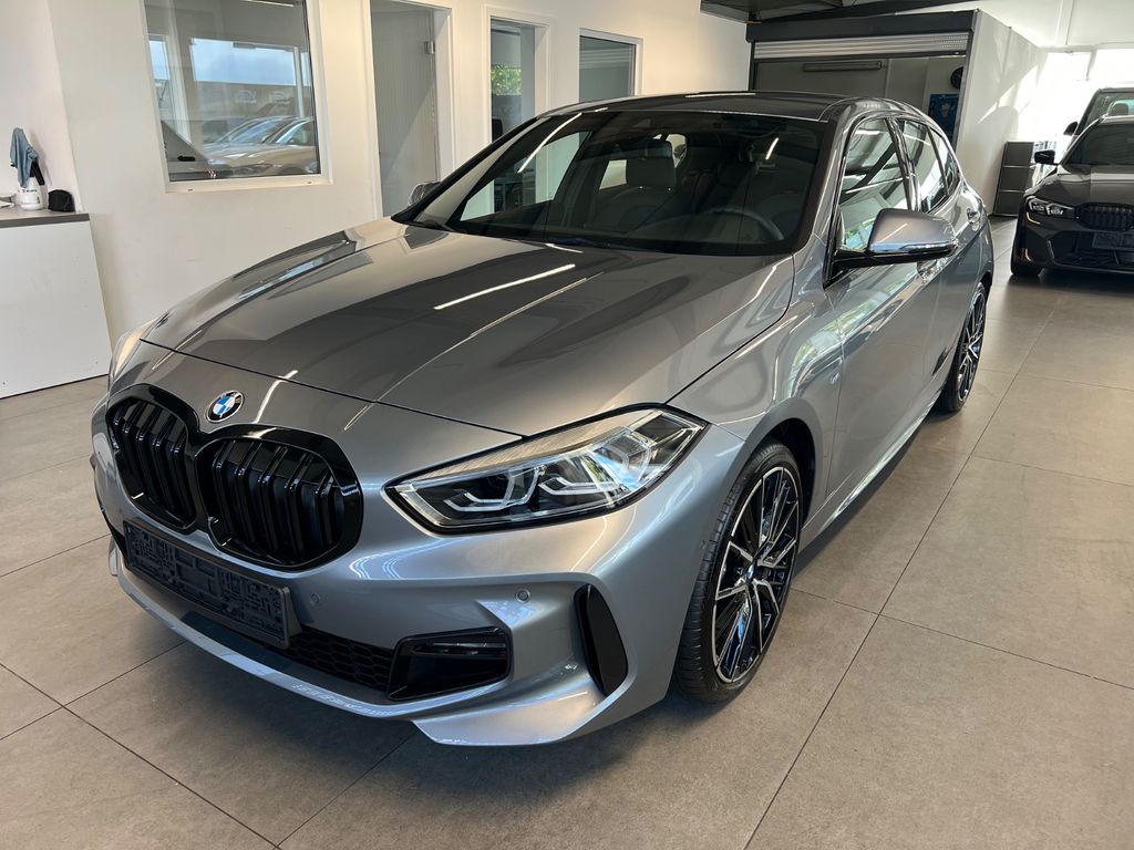 BMW 118 2024
