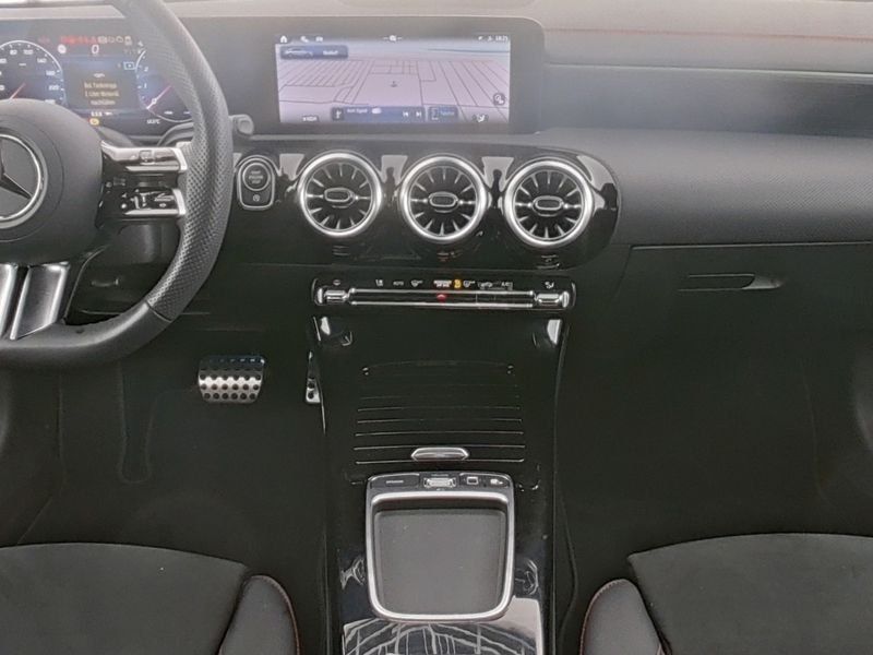 Mercedes-Benz CLA 250 2024