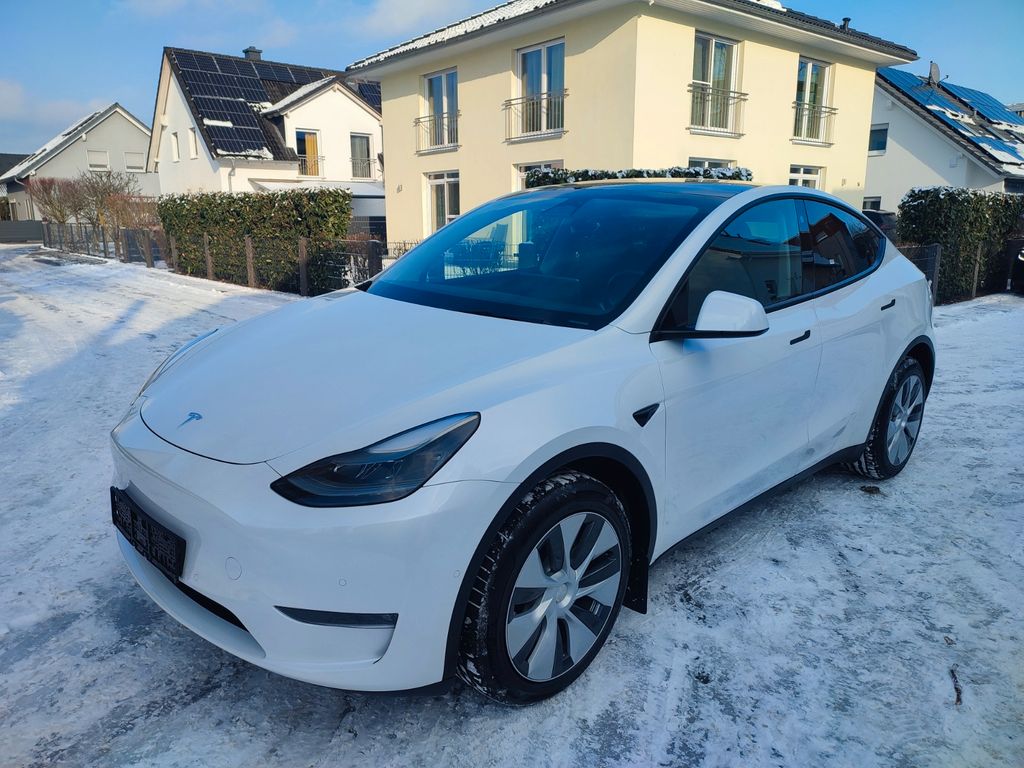 Tesla Model Y 2022