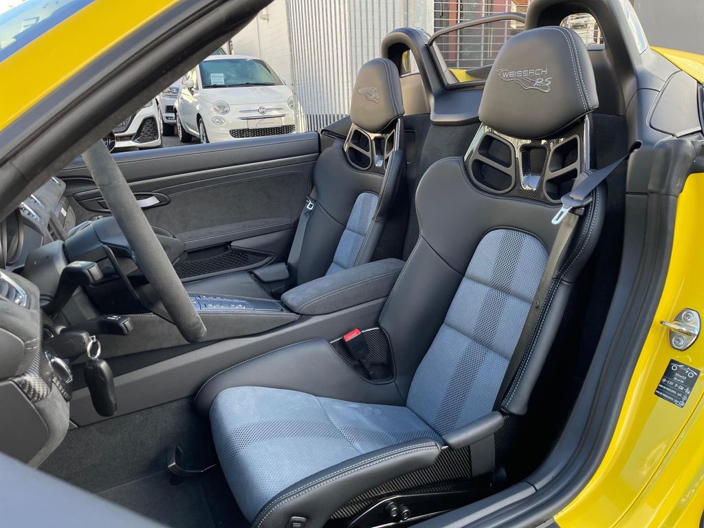 Porsche Boxster 2024