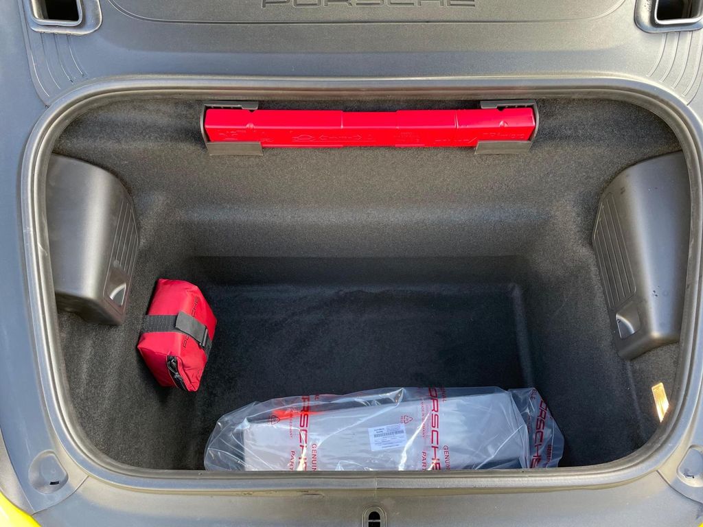 Porsche Boxster 2024