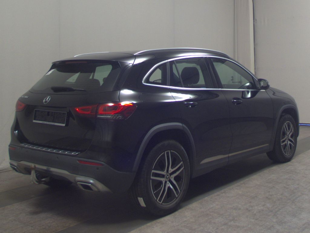 Mercedes-Benz GLA 220 2021