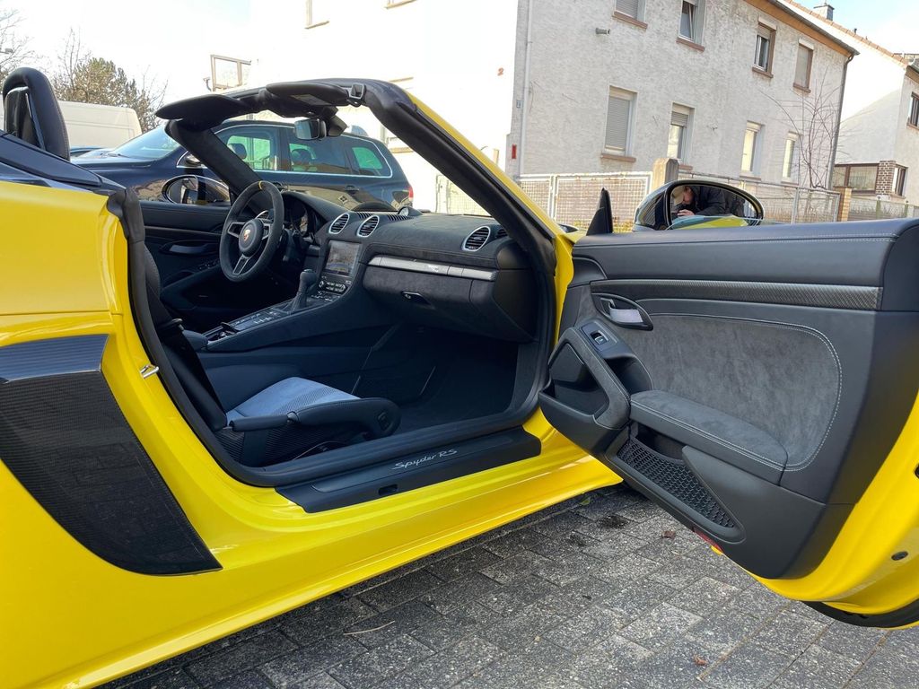 Porsche Boxster 2024