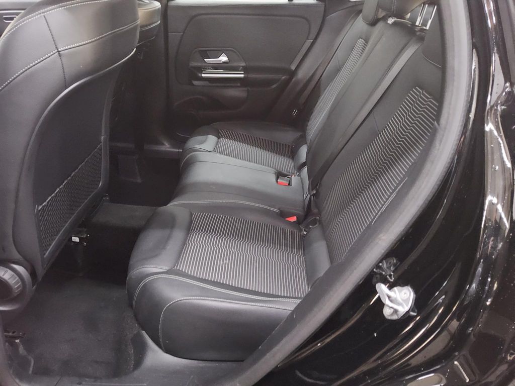 Mercedes-Benz GLA 220 2021