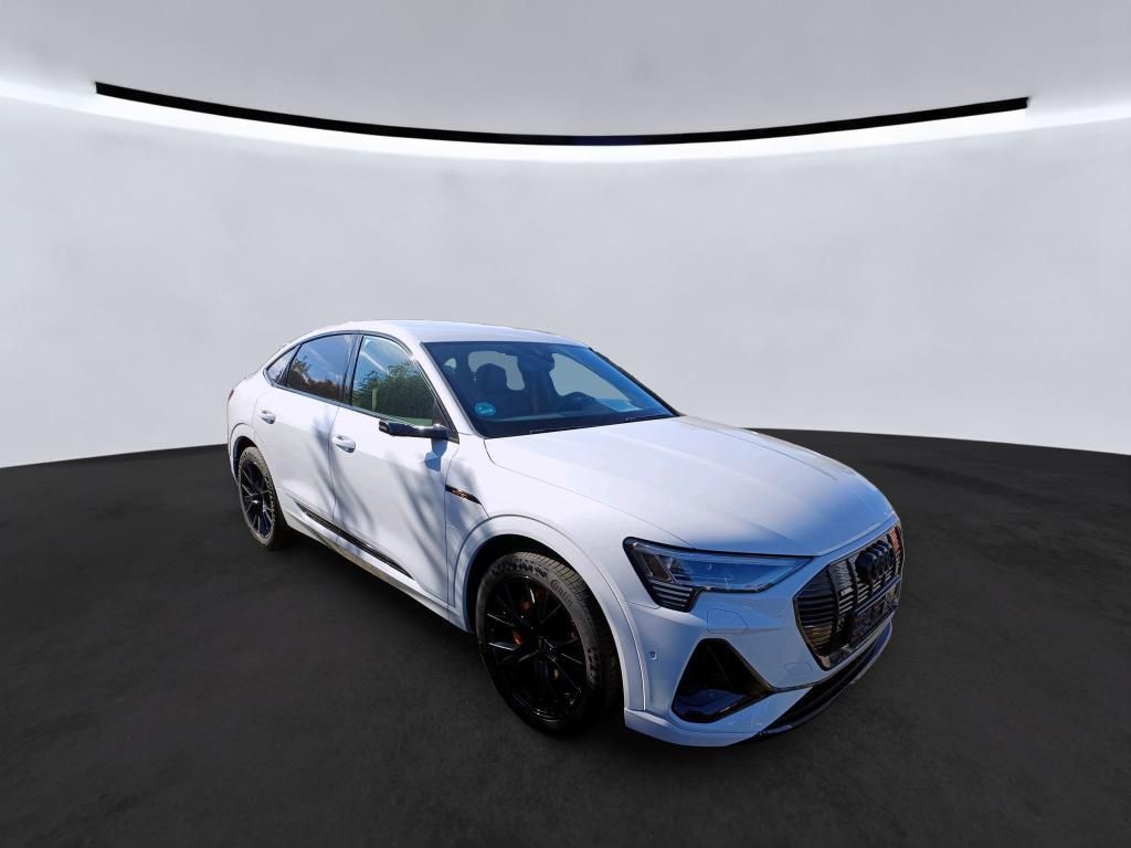 Audi e-tron 2022