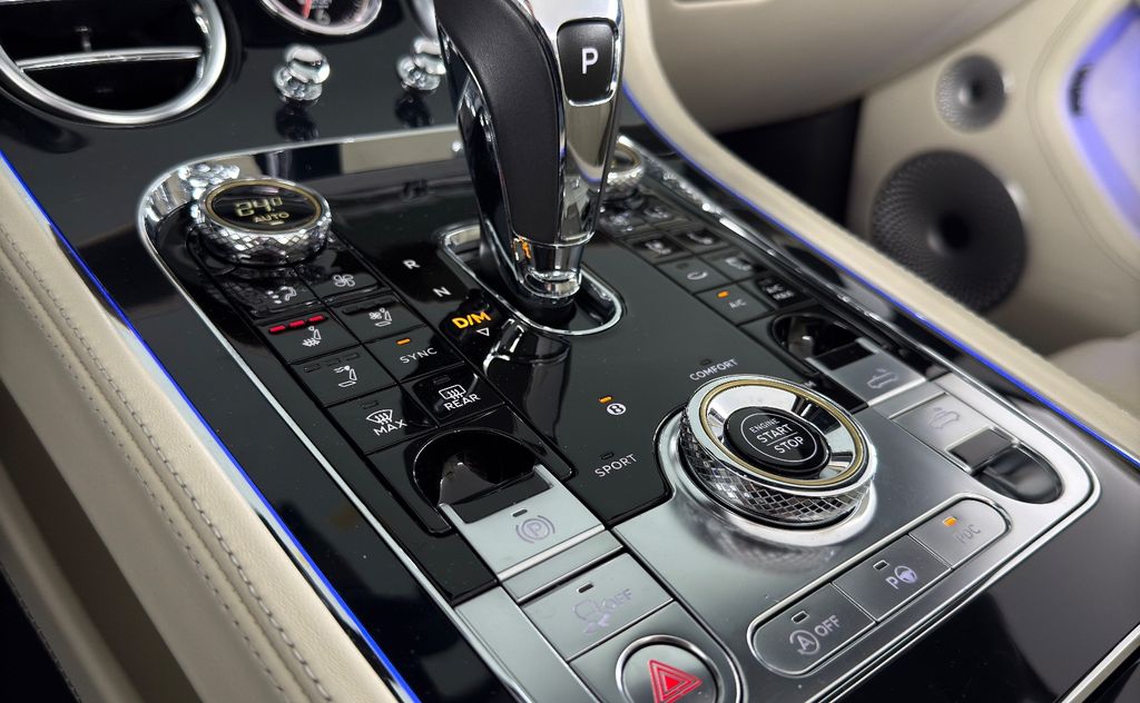 Bentley Continental GTC 2020