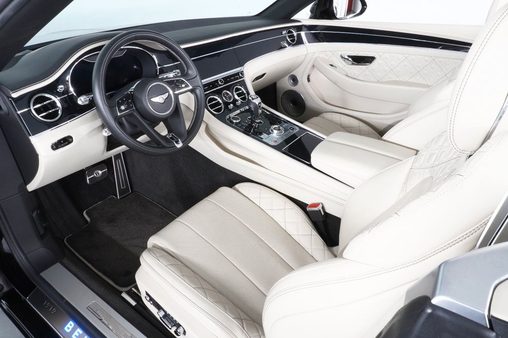 Bentley Continental GTC 2020