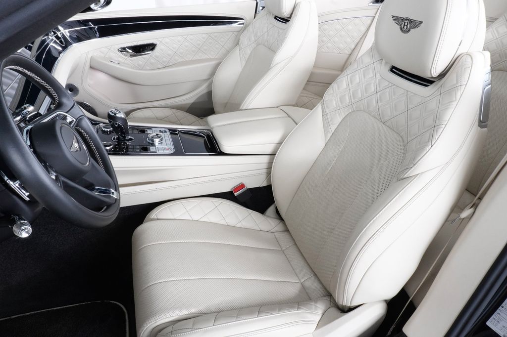 Bentley Continental GTC 2020