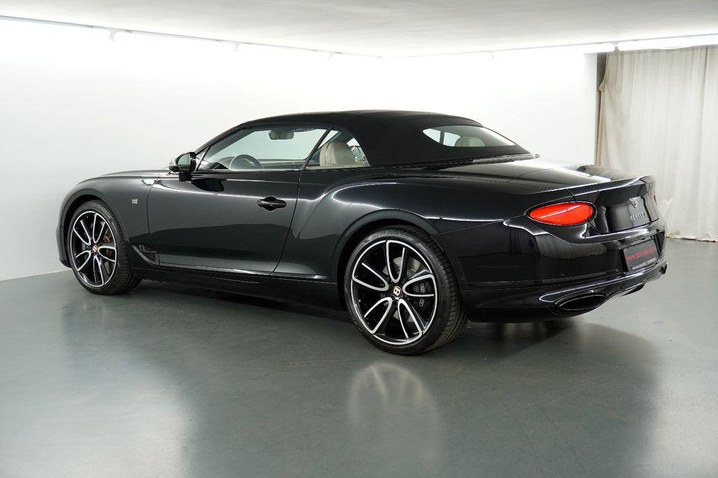 Bentley Continental GTC 2020