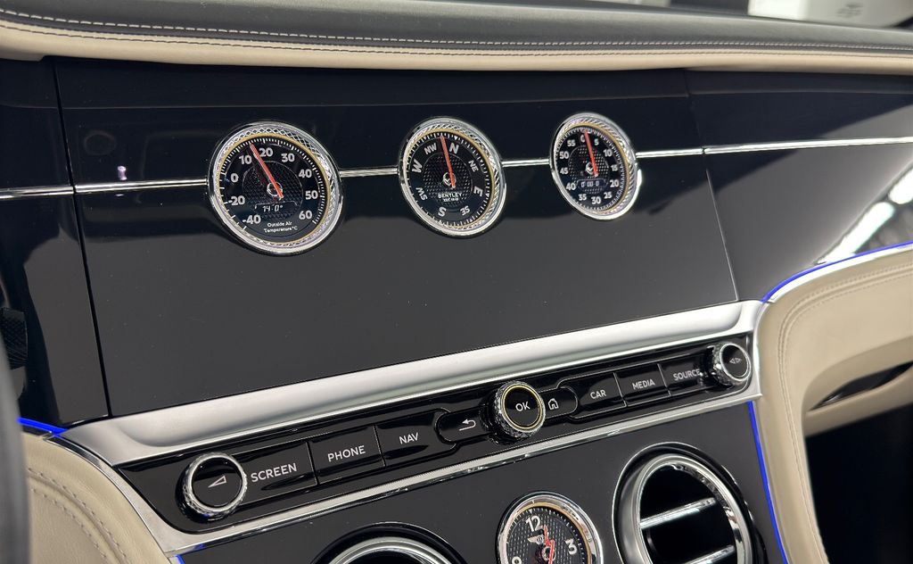 Bentley Continental GTC 2020