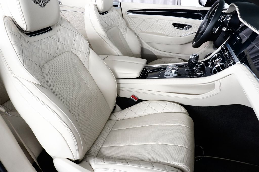 Bentley Continental GTC 2020