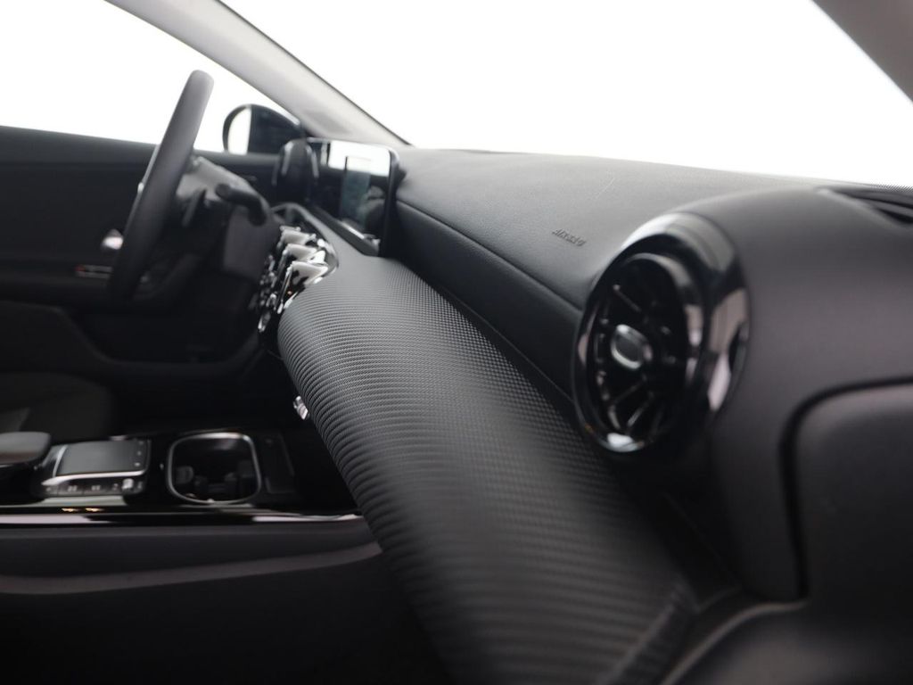 Mercedes-Benz A 250 2021