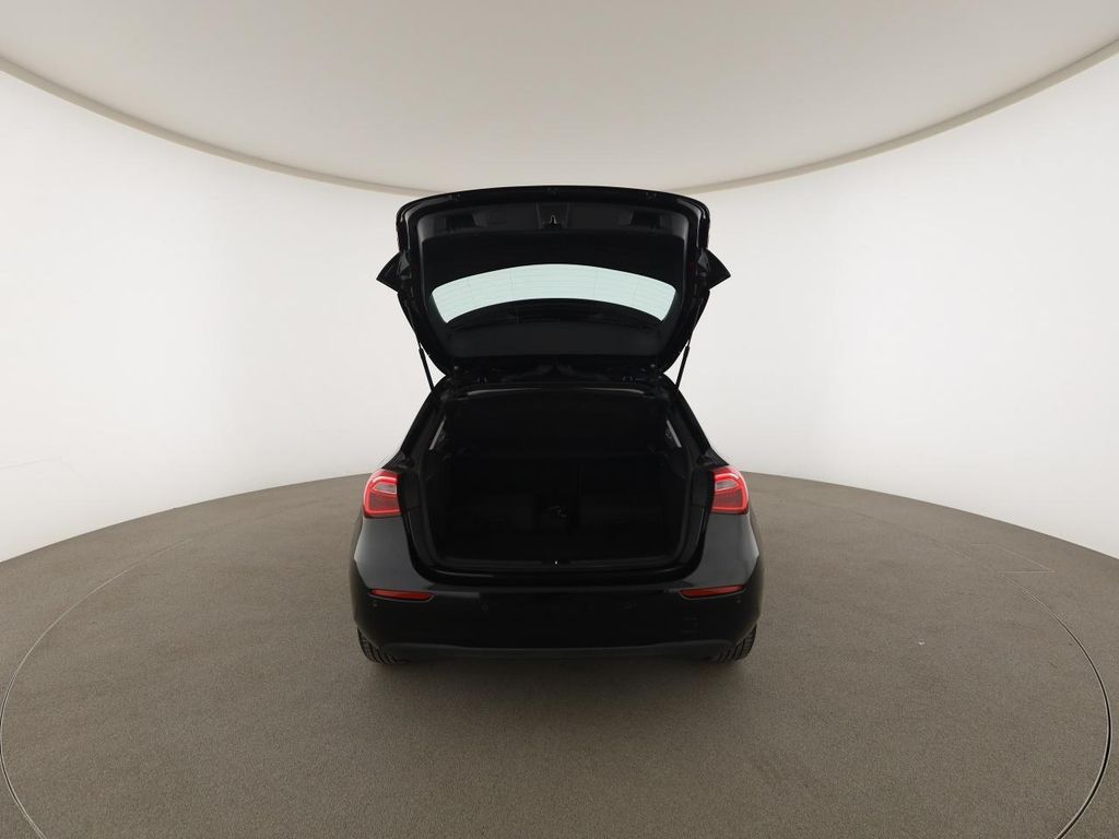 Mercedes-Benz A 250 2021