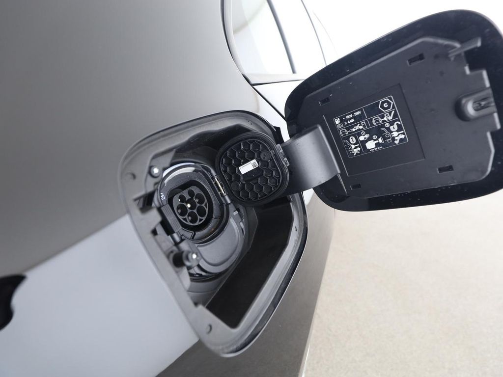 Mercedes-Benz A 250 2021