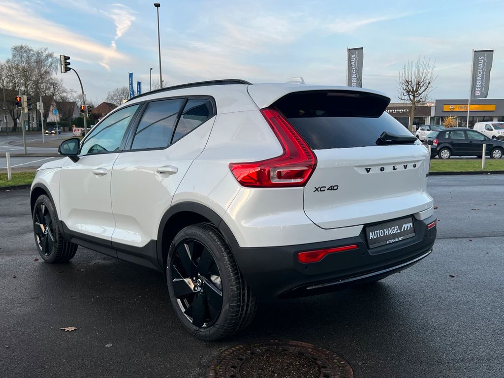 Volvo XC40 2025