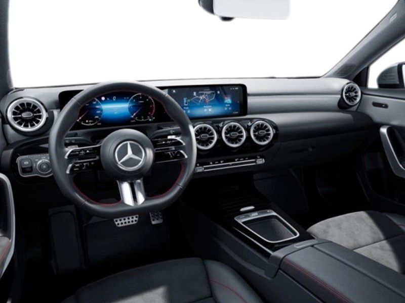 Mercedes-Benz A 200 2024