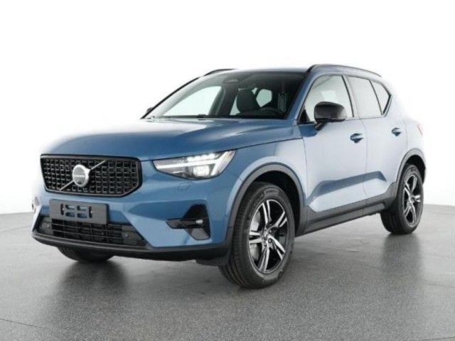 Volvo XC40 2025