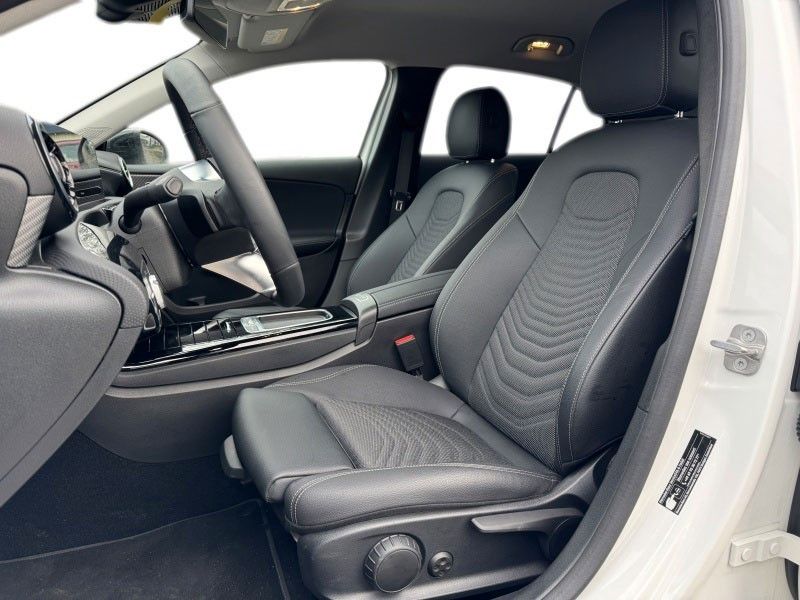 Mercedes-Benz A 200 2024