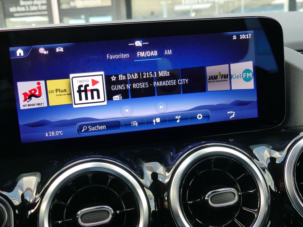 Mercedes-Benz GLA 180 2025