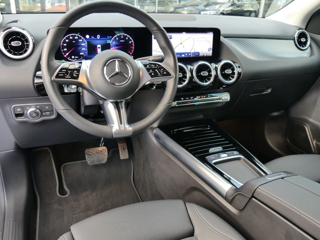 Mercedes-Benz GLA 180 2025