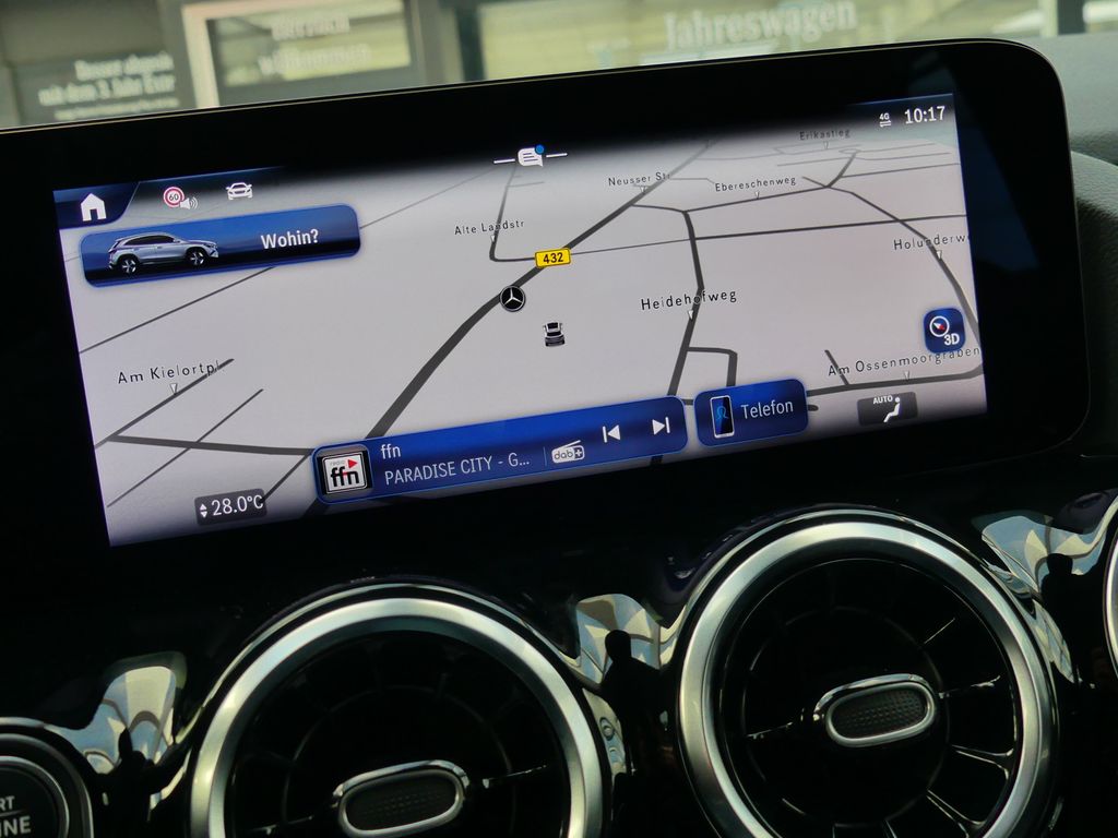Mercedes-Benz GLA 180 2025