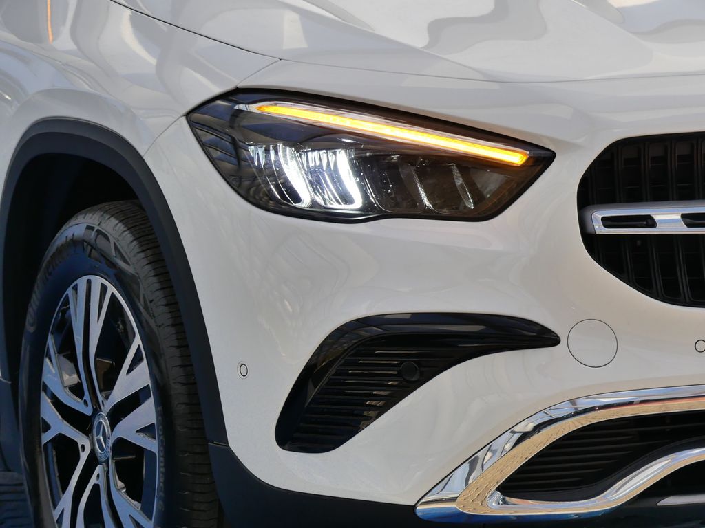 Mercedes-Benz GLA 180 2025