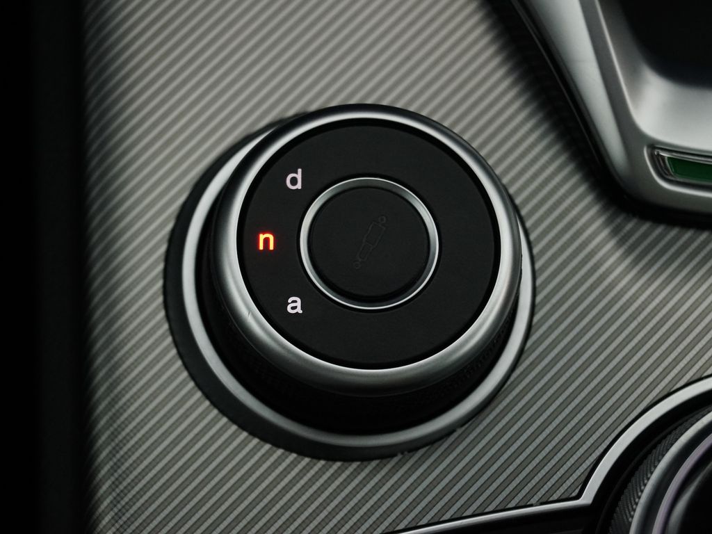 Alfa Romeo Stelvio 2023