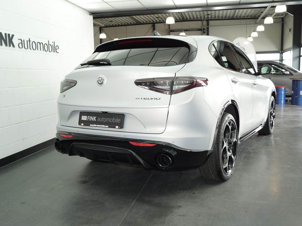 Alfa Romeo Stelvio 2023