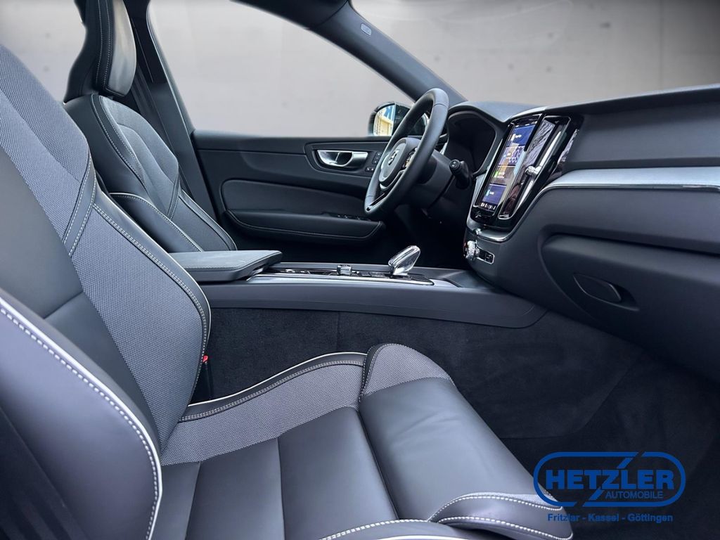 Volvo XC60 2025