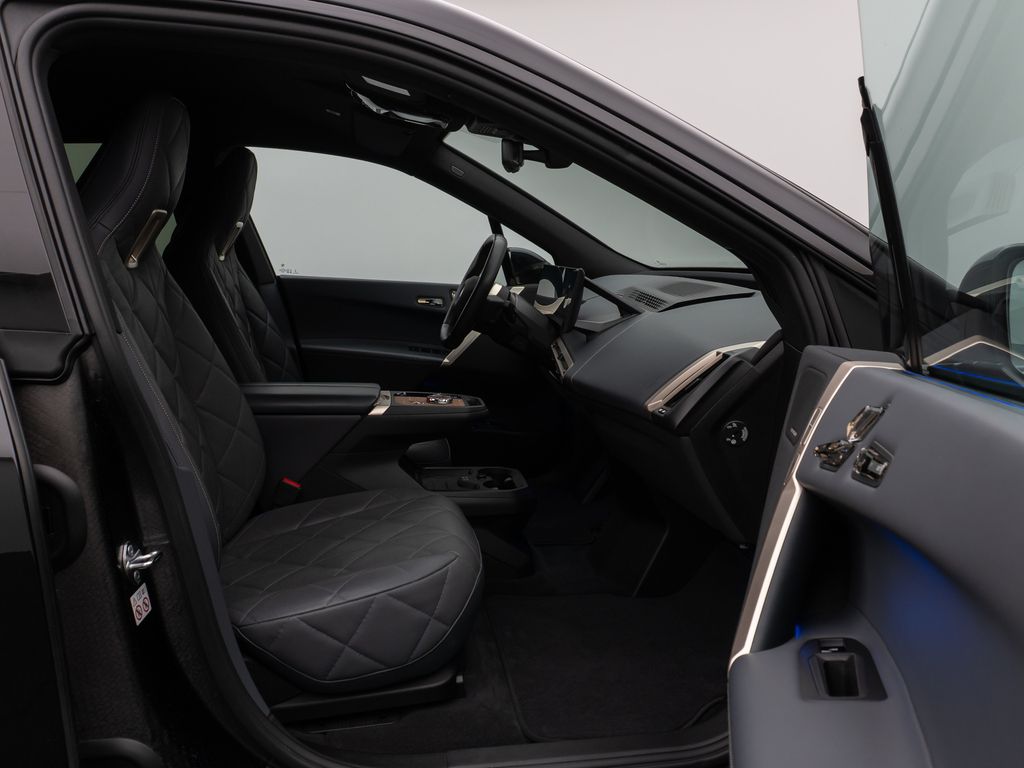 BMW iX 2023