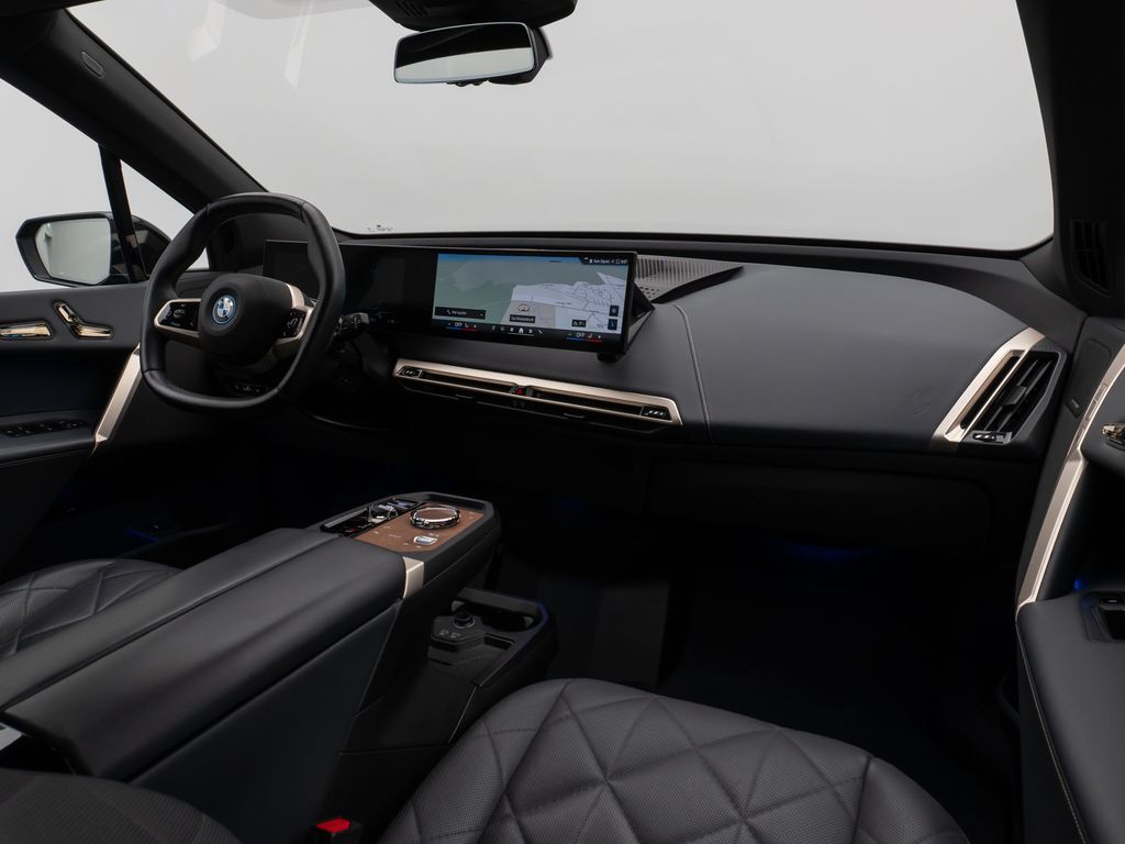 BMW iX 2023