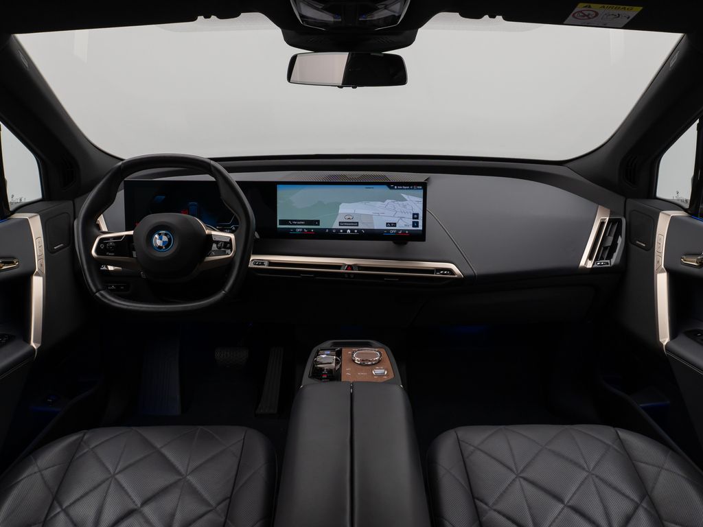 BMW iX 2023