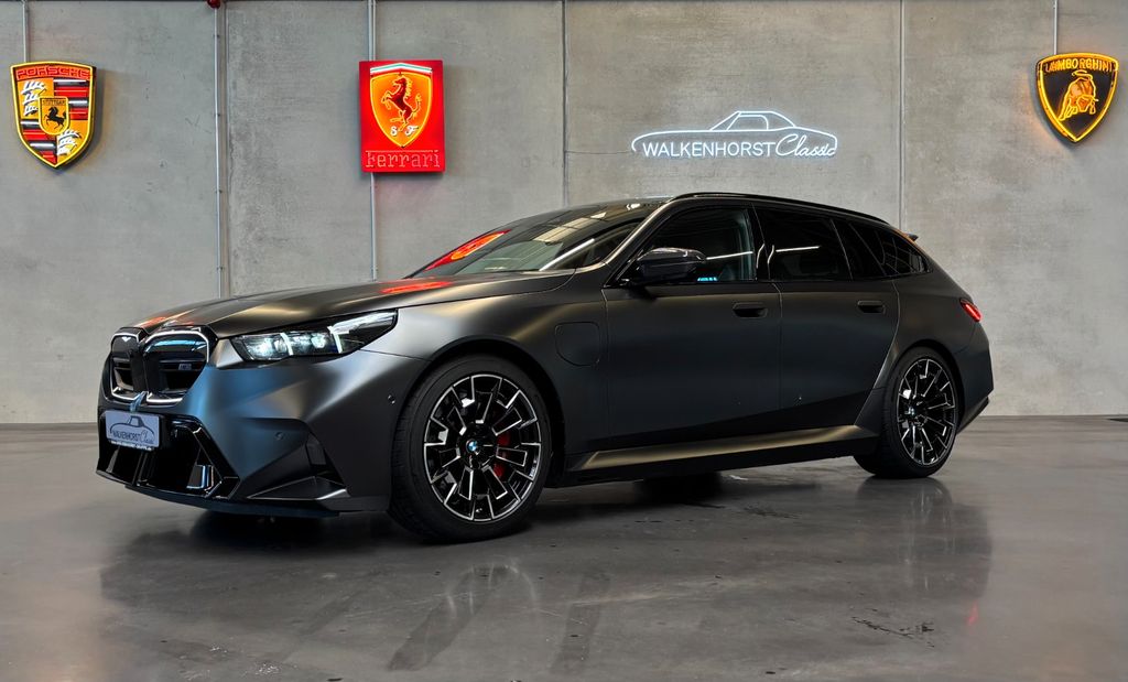 BMW M5 2025